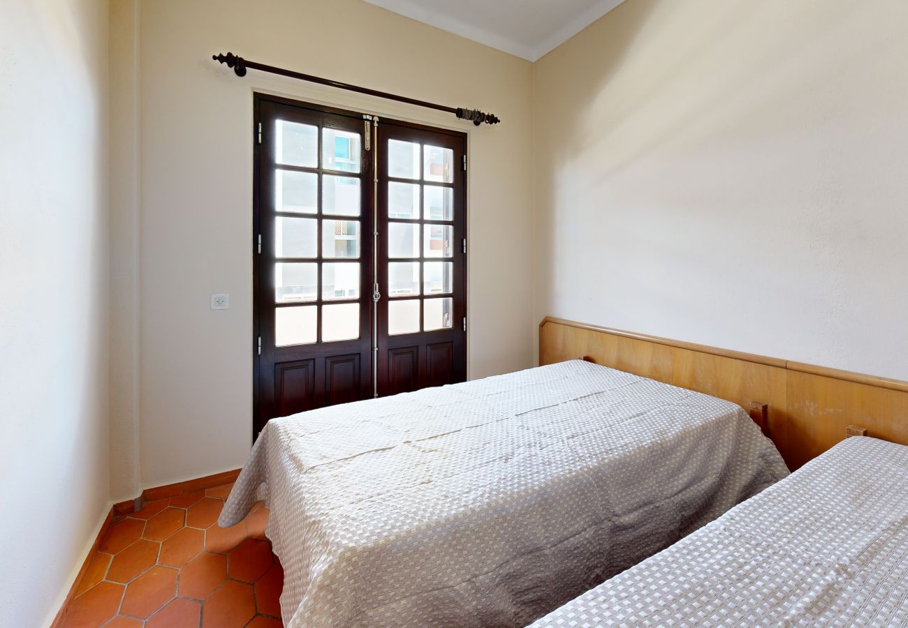 Casa geminada em Albufeira - Oura Villas V4 103