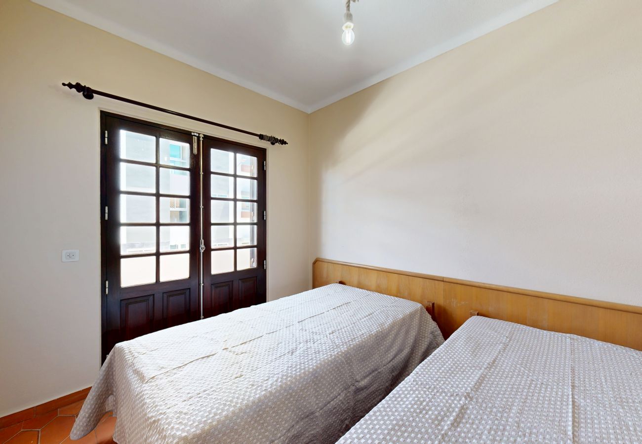 Casa geminada em Albufeira - Oura Villas V4 103