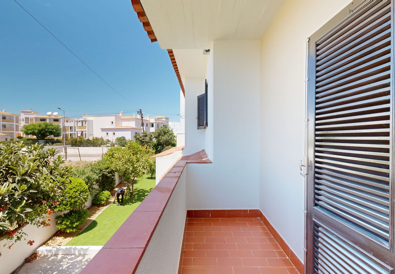 Casa geminada em Albufeira - Oura Villas V4 103