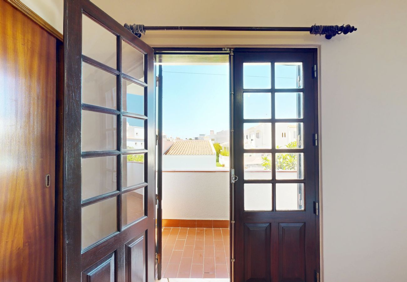 Casa geminada em Albufeira - Oura Villas V4 103