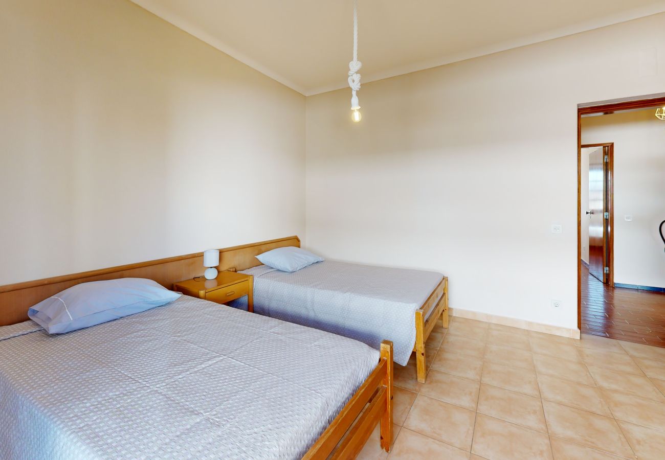 Casa geminada em Albufeira - Oura Villas V4 102