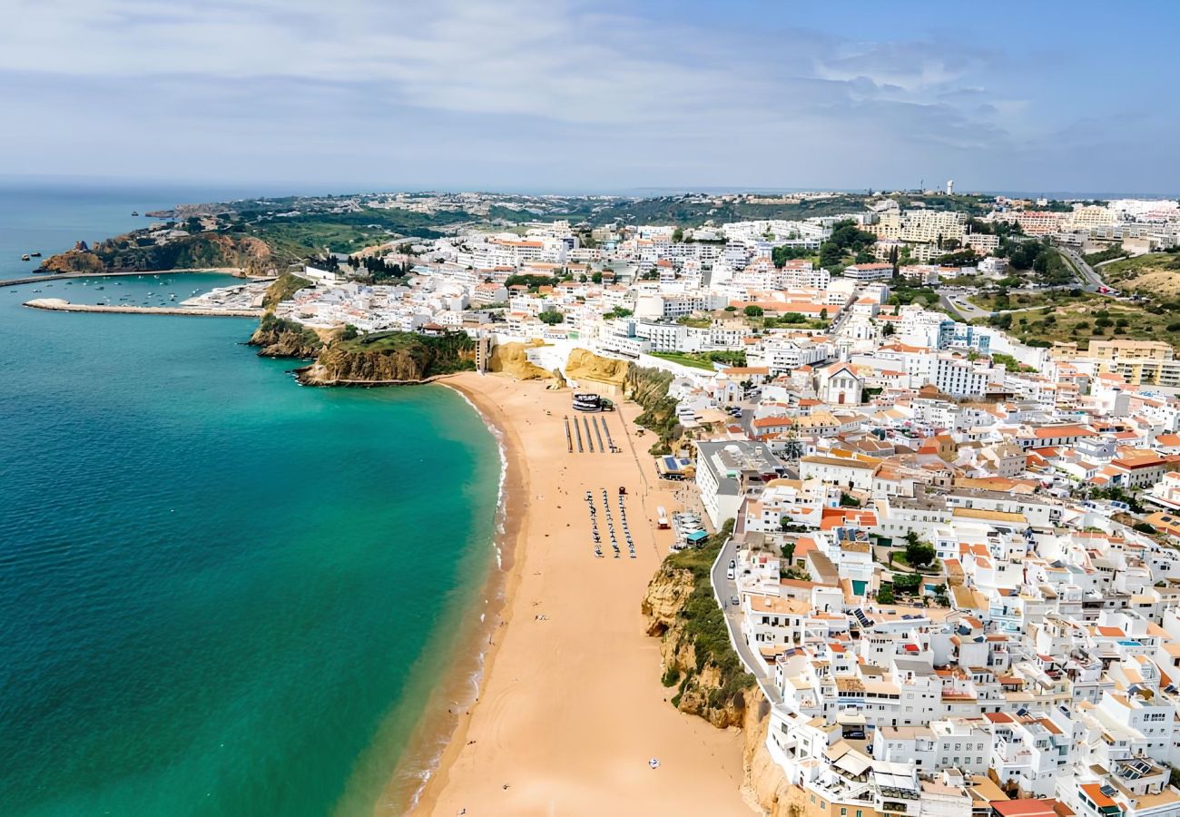Apartamento em Albufeira - Little Shell Studio by the Sea