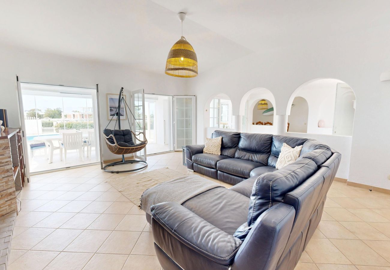 Villa em Albufeira - Villa Hipolito V4 com Piscina e BBQ