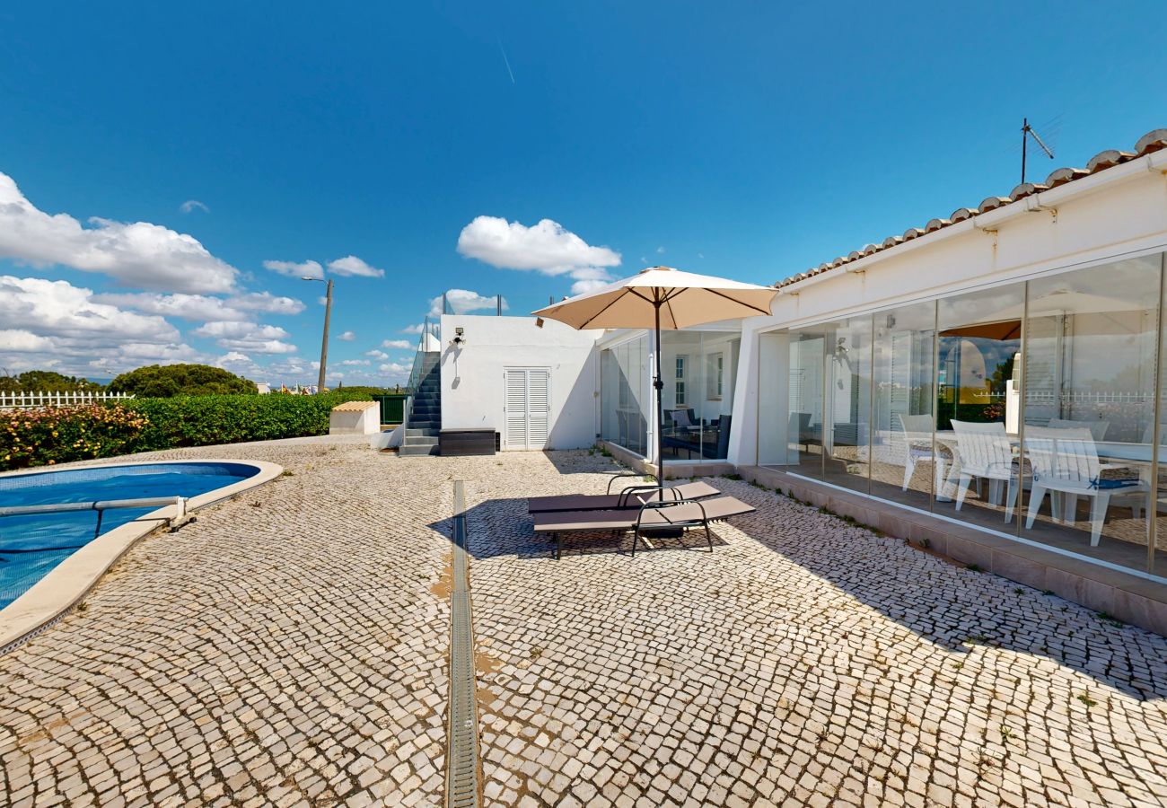 Villa em Albufeira - Villa Hipolito V4 com Piscina e BBQ