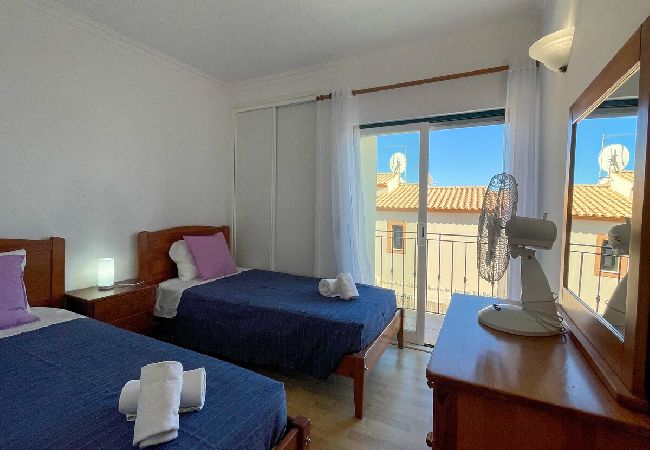 Villa in Albufeira - Moradia T3 Águia Marina, Pool & BBQ Villa in Albufeira - Moradia T3 Águia Marina, Pool & BBQ