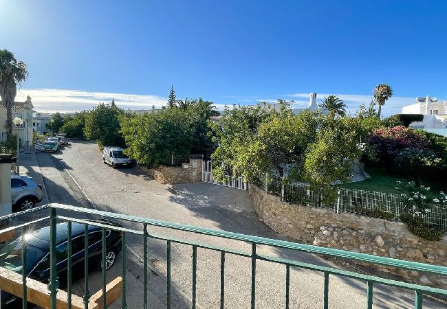 Villa in Albufeira - Moradia T3 Águia Marina, Pool & BBQ Villa in Albufeira - Moradia T3 Águia Marina, Pool & BBQ