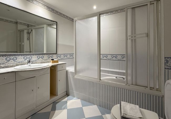 Rent by room in Albufeira - Sofeelings, Room Beach_First floor, Downtown Albufeira  Rent by room in Albufeira - Sofeelings, Room Beach_First floor, Downtown Albufeira