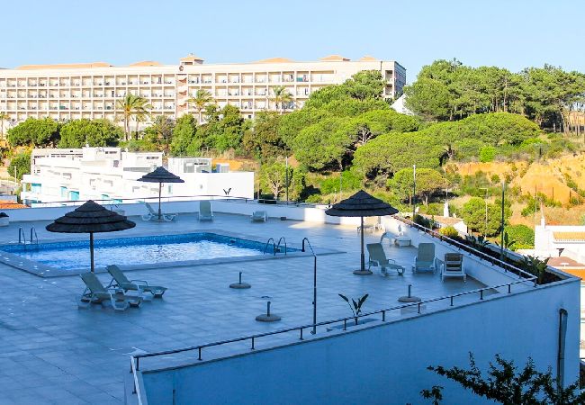 Apartment in Albufeira - Varandas do Mar Apartament T2_R Sea Side, Olhos de Água, Albufeira 