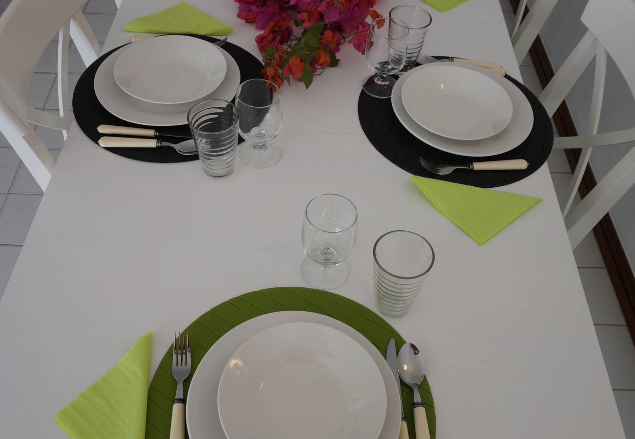 Apartment in Albufeira - Apartamento T3 Gemeas, a 20 metros da Praia dos Olhos de Água
