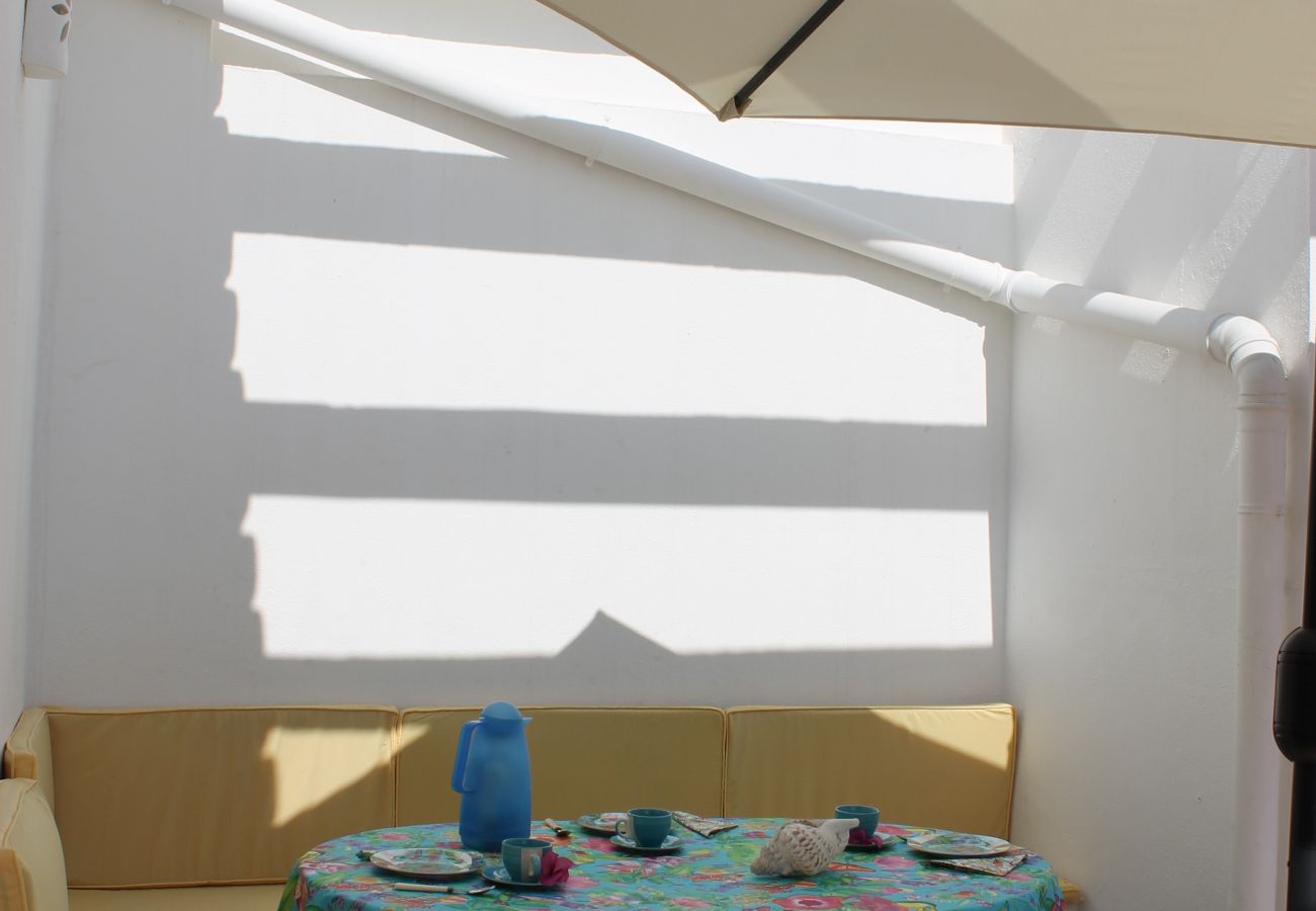 Apartment in Albufeira - Apartamento T3 Gemeas, a 20 metros da Praia dos Olhos de Água