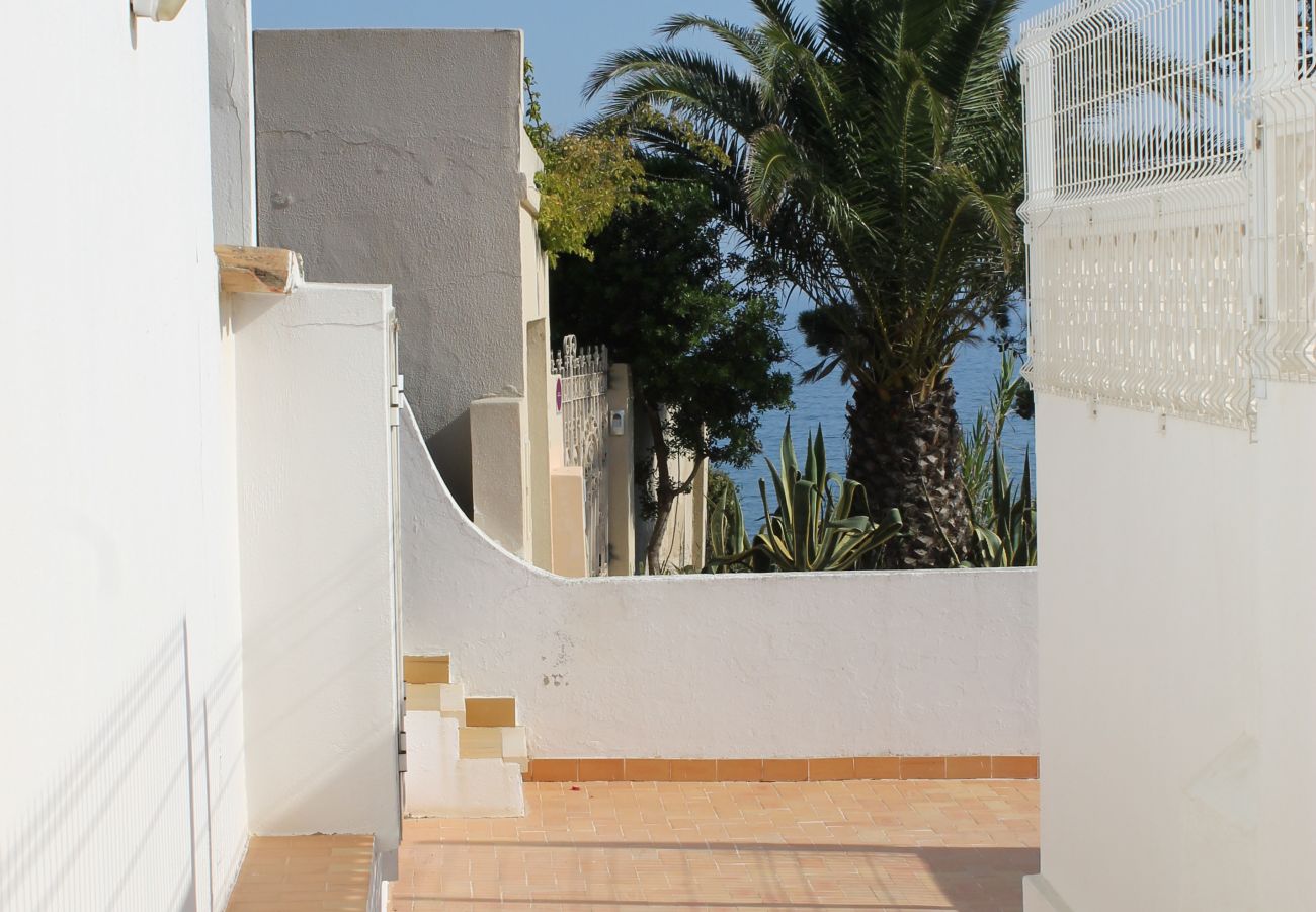 Apartment in Albufeira - Apartamento T3 Gemeas, a 20 metros da Praia dos Olhos de Água