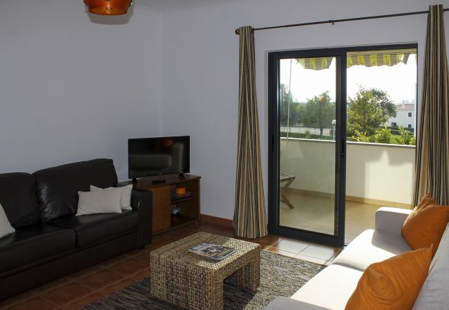 Apartment in Pêra - Condomínio Vilita, T1-Lt-5,F, piscina, campo de ténis e churrasqueira, Pêra-Silves Apartment in Pêra - Condomínio Vilita, T1-Lt-5,F, piscina, campo de ténis e churrasqueira, Pêra-Silves