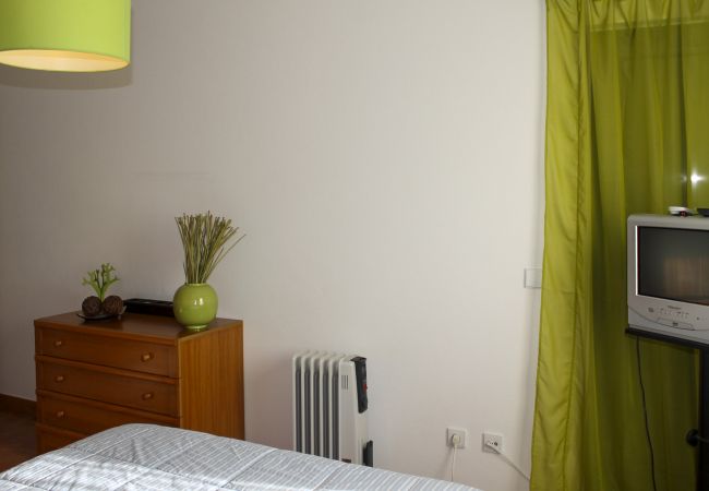 Apartment in Pêra - Condomínio Vilita, T1-Lt-5,F, piscina, campo de ténis e churrasqueira, Pêra-Silves Apartment in Pêra - Condomínio Vilita, T1-Lt-5,F, piscina, campo de ténis e churrasqueira, Pêra-Silves