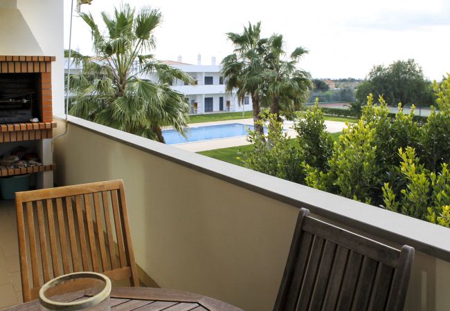 Apartment in Pêra - Condomínio Vilita, T1-Lt-5,F, piscina, campo de ténis e churrasqueira, Pêra-Silves Apartment in Pêra - Condomínio Vilita, T1-Lt-5,F, piscina, campo de ténis e churrasqueira, Pêra-Silves