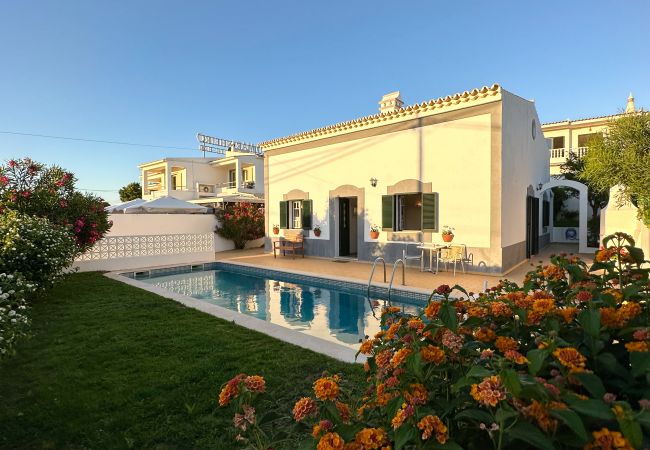 Villa/Dettached house in Albufeira - Casa das Conchas V4, Galé