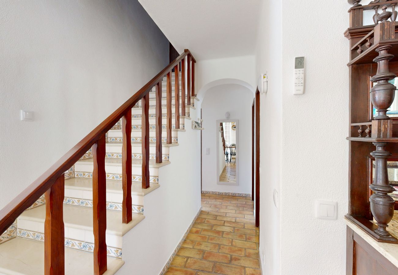 Villa in Albufeira - Casa das Conchas V4, Praia da Coelha