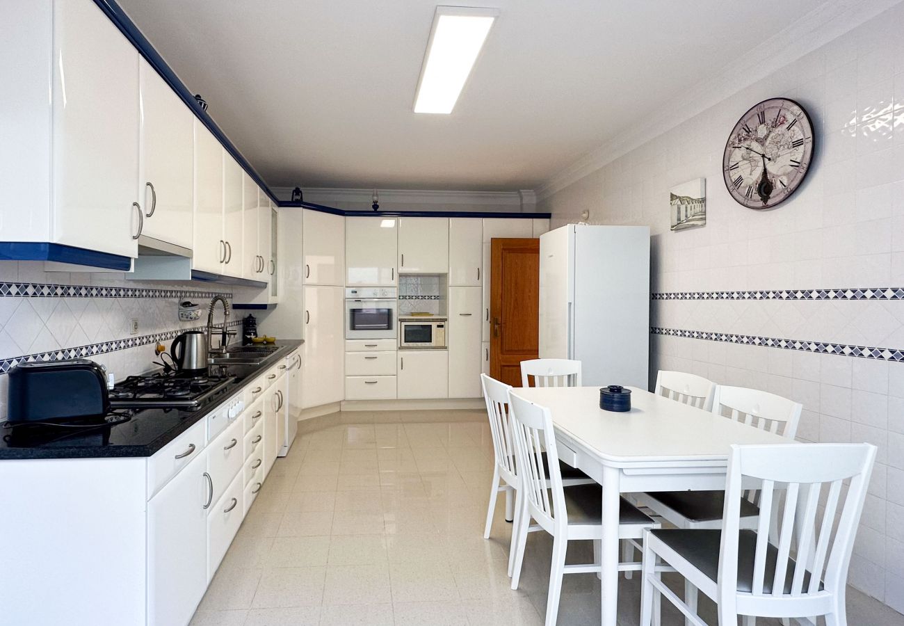 Villa in Albufeira -  Villa Catavento V5 Piscina e 100mt Praia da Galé