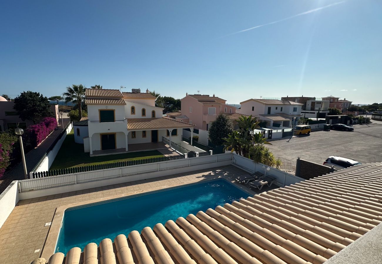 Villa in Albufeira -  Villa Catavento V5 Piscina e 100mt Praia da Galé