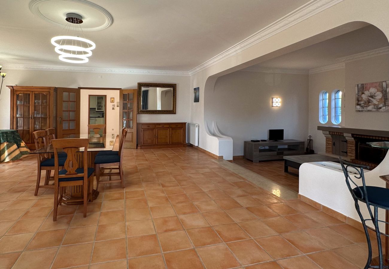 Villa in Albufeira -  Villa Catavento V5 Piscina e 100mt Praia da Galé