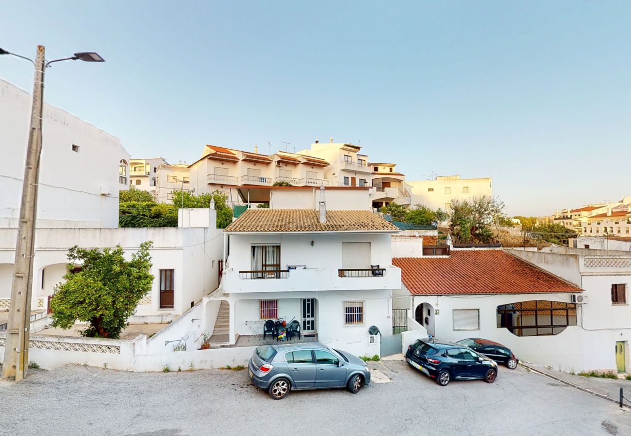 Apartment in Albufeira - Apartament T1 Caliços 600mt Fishermans Beach