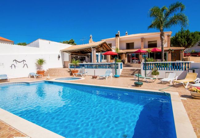 Farm stay in Silves - Quinta Jardim das Palmeiras, T2 nº3, Algoz Farm stay in Silves - Quinta Jardim das Palmeiras, T2 nº3, Algoz