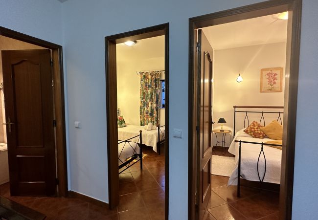 Farm stay in Silves - Quinta Jardim das Palmeiras, T2 nº3, Algoz Farm stay in Silves - Quinta Jardim das Palmeiras, T2 nº3, Algoz