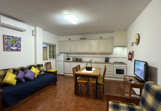 Farm stay in Silves - Quinta Jardim das Palmeiras, T2 nº3, Algoz Farm stay in Silves - Quinta Jardim das Palmeiras, T2 nº3, Algoz