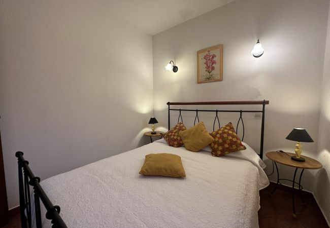 Farm stay in Silves - Quinta Jardim das Palmeiras, T2 nº3, Algoz Farm stay in Silves - Quinta Jardim das Palmeiras, T2 nº3, Algoz