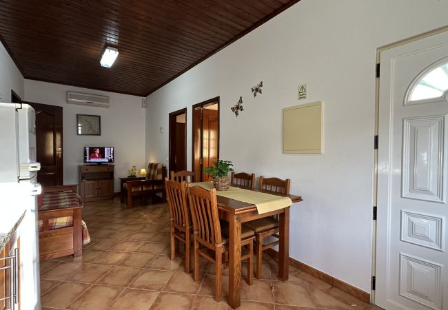 Farm stay in Silves - Quinta Jardim das Palmeiras, T2 nº6, Algoz Farm stay in Silves - Quinta Jardim das Palmeiras, T2 nº6, Algoz