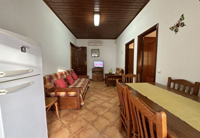 Farm stay in Silves - Quinta Jardim das Palmeiras, T2 nº6, Algoz Farm stay in Silves - Quinta Jardim das Palmeiras, T2 nº6, Algoz