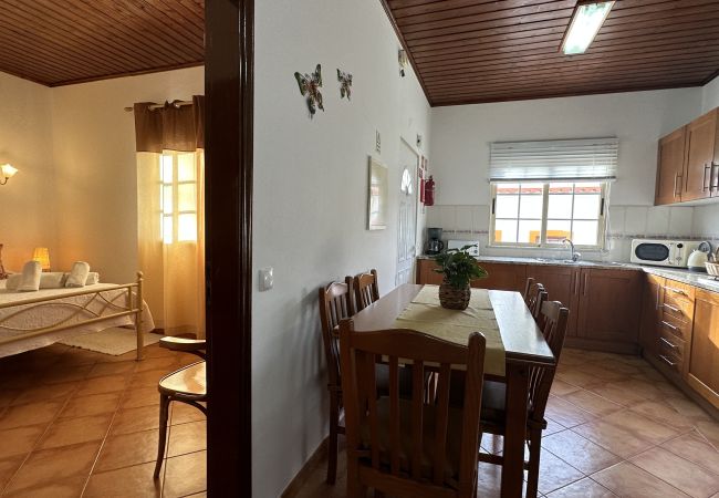 Farm stay in Silves - Quinta Jardim das Palmeiras, T2 nº6, Algoz