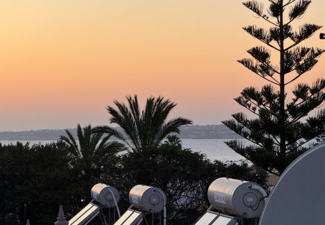 Terraced House in Albufeira - Villa Mystic in Galé, 500 metres from the beach, 3 bedrooms Terraced House in Albufeira - Villa Mystic in Galé, 500 metres from the beach, 3 bedrooms