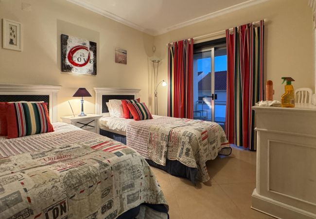 Terraced House in Albufeira - Villa Mystic in Galé, 500 metres from the beach, 3 bedrooms Terraced House in Albufeira - Villa Mystic in Galé, 500 metres from the beach, 3 bedrooms