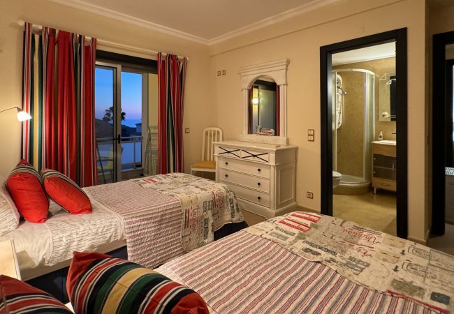 Terraced House in Albufeira - Villa Mystic in Galé, 500 metres from the beach, 3 bedrooms Terraced House in Albufeira - Villa Mystic in Galé, 500 metres from the beach, 3 bedrooms