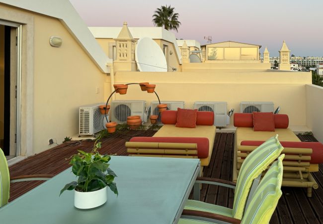 Terraced House in Albufeira - Villa Mystic in Galé, 500 metres from the beach, 3 bedrooms Terraced House in Albufeira - Villa Mystic in Galé, 500 metres from the beach, 3 bedrooms