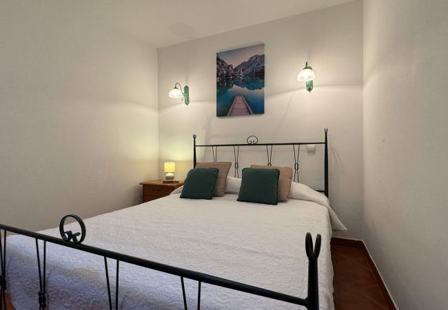 Farm stay in Silves - Quinta Jardim das Palmeiras, T2 nº4, Algoz Farm stay in Silves - Quinta Jardim das Palmeiras, T2 nº4, Algoz