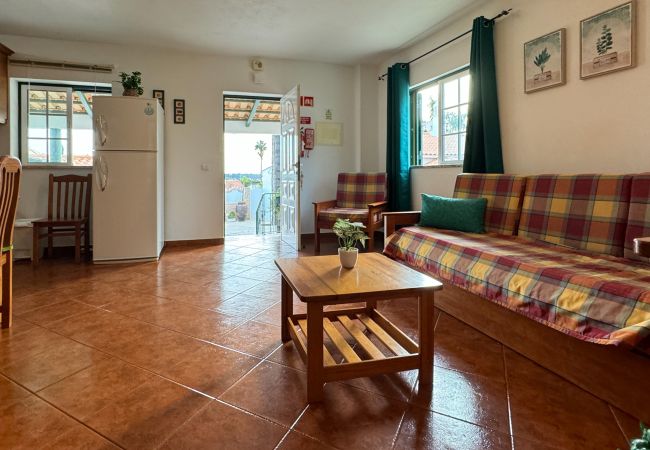 Farm stay in Silves - Quinta Jardim das Palmeiras, T2 nº4, Algoz Farm stay in Silves - Quinta Jardim das Palmeiras, T2 nº4, Algoz