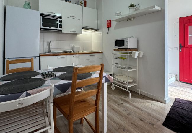 House in Albufeira - Casinha da Baixa T1, Praia dos Pescadores  House in Albufeira - Casinha da Baixa T1, Praia dos Pescadores