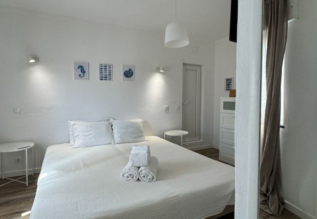 House in Albufeira - Casinha da Baixa T1, Praia dos Pescadores  House in Albufeira - Casinha da Baixa T1, Praia dos Pescadores