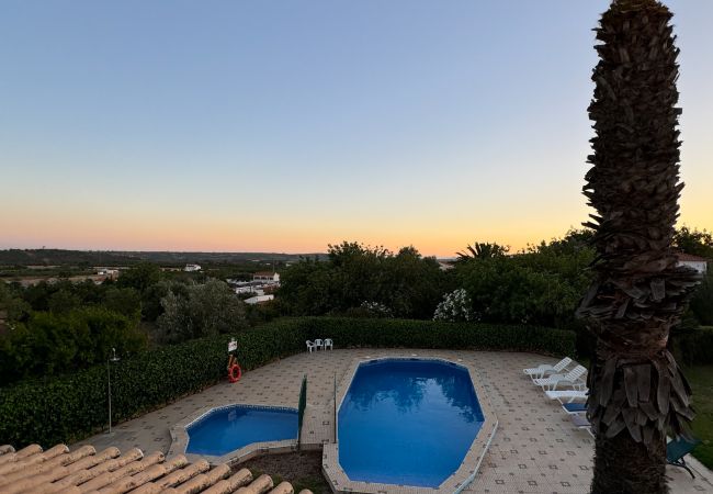 Villa in Alcantarilha - Casa Ventura, V6 em Alcantarilha Villa in Alcantarilha - Casa Ventura, V6 em Alcantarilha