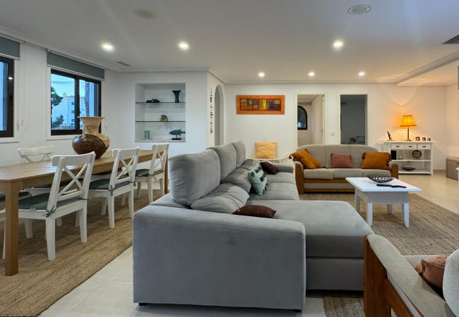 Apartment in Albufeira - Apartamento T2, Praia da Falésia 1C, Albufeira Apartment in Albufeira - Apartamento T2, Praia da Falésia 1C, Albufeira