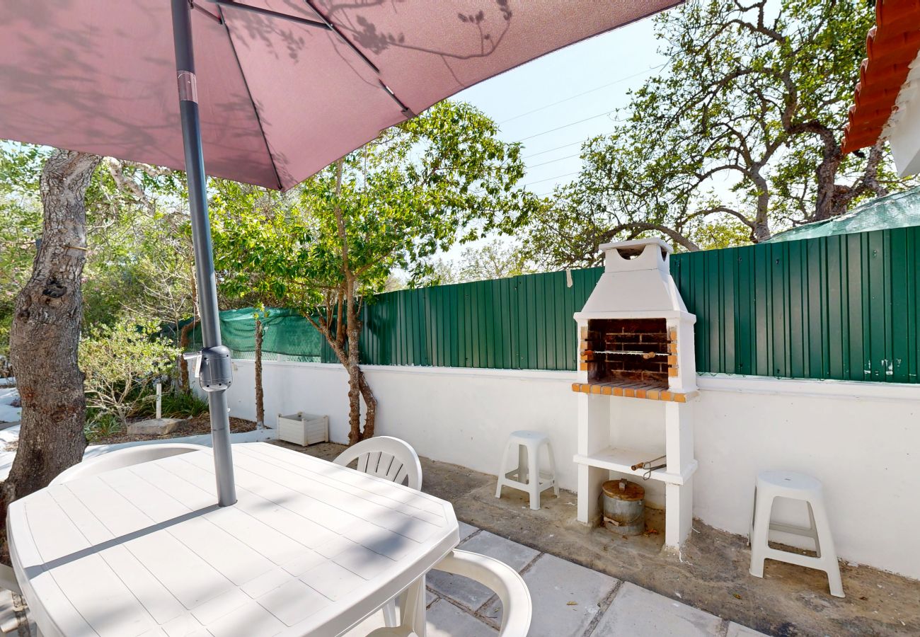 Farm stay in Guia - Quinta Casalinho - Estudio Coelha