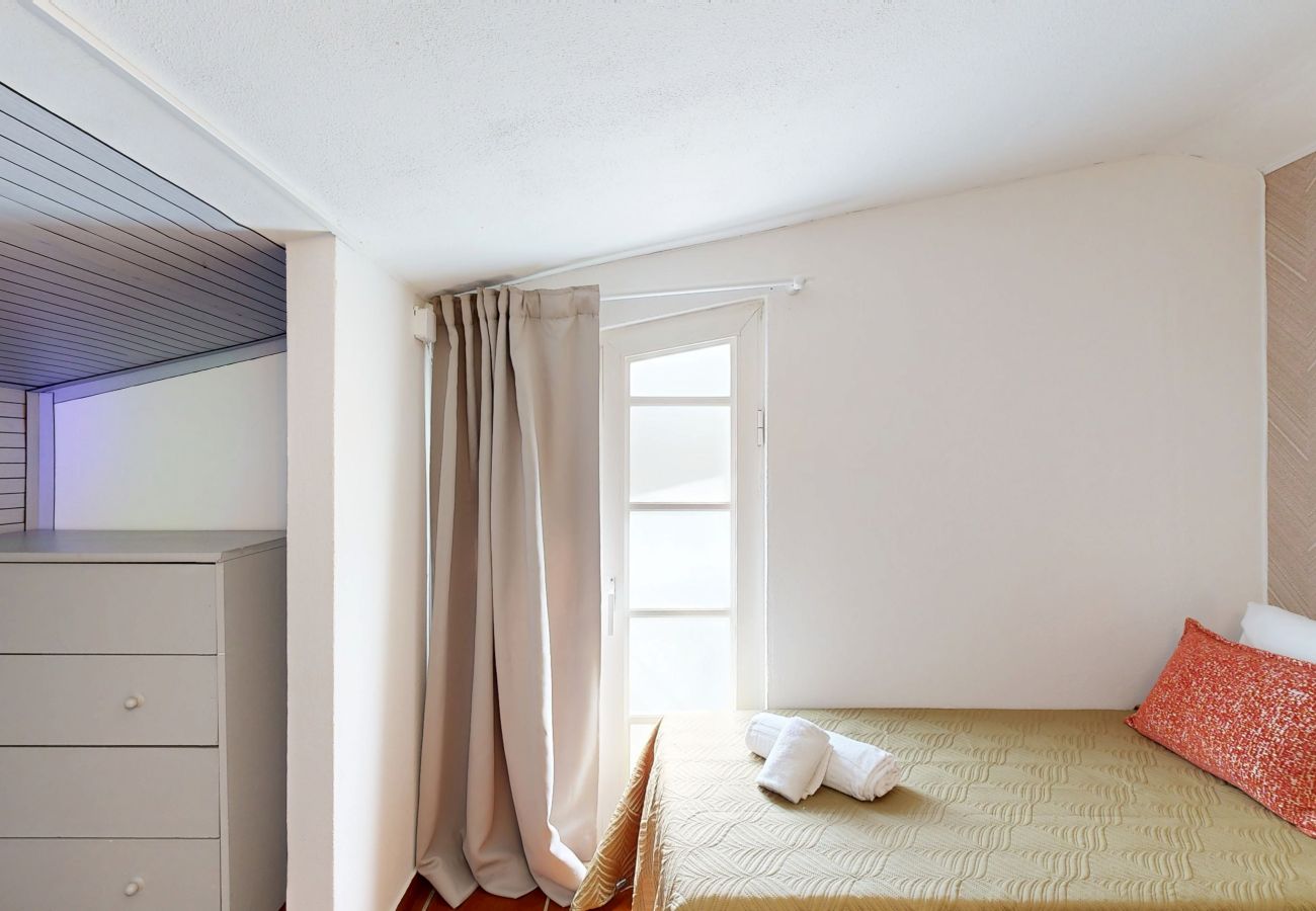 Farm stay in Guia - Quinta Casalinho - T2 Oura