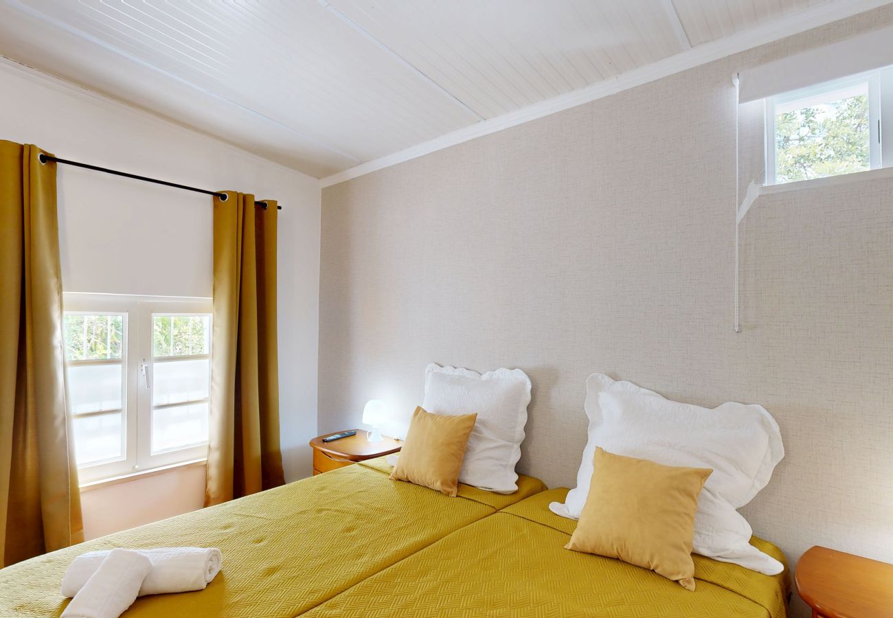 Farm stay in Guia - Quinta Casalinho - T2 Oura