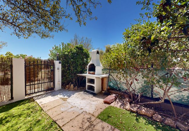 Farm stay in Guia - Quinta Casalinho - T2 Amendoeira Farm stay in Guia - Quinta Casalinho - T2 Amendoeira