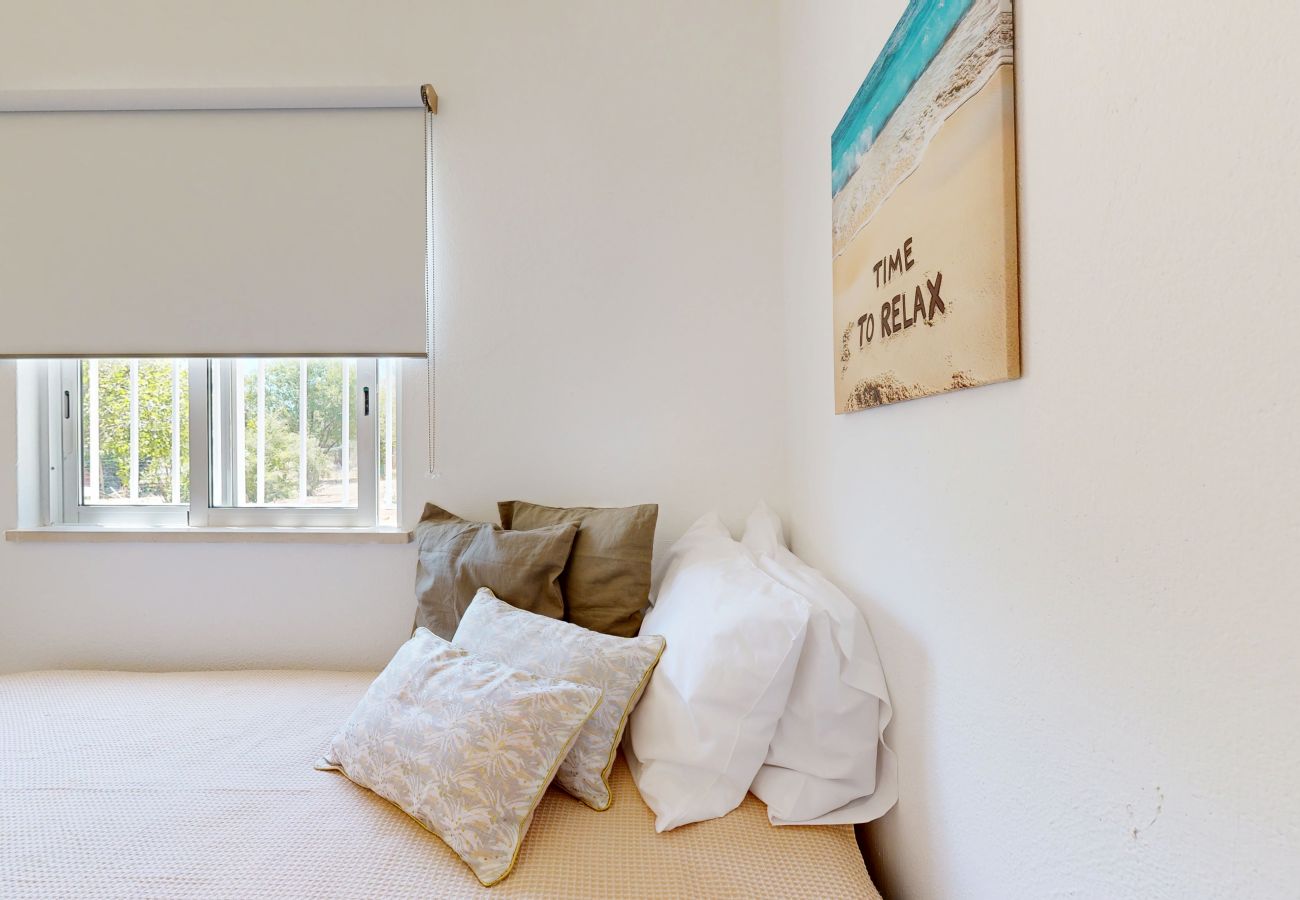 Farm stay in Guia - Quinta Casalinho - T2 Amendoeira