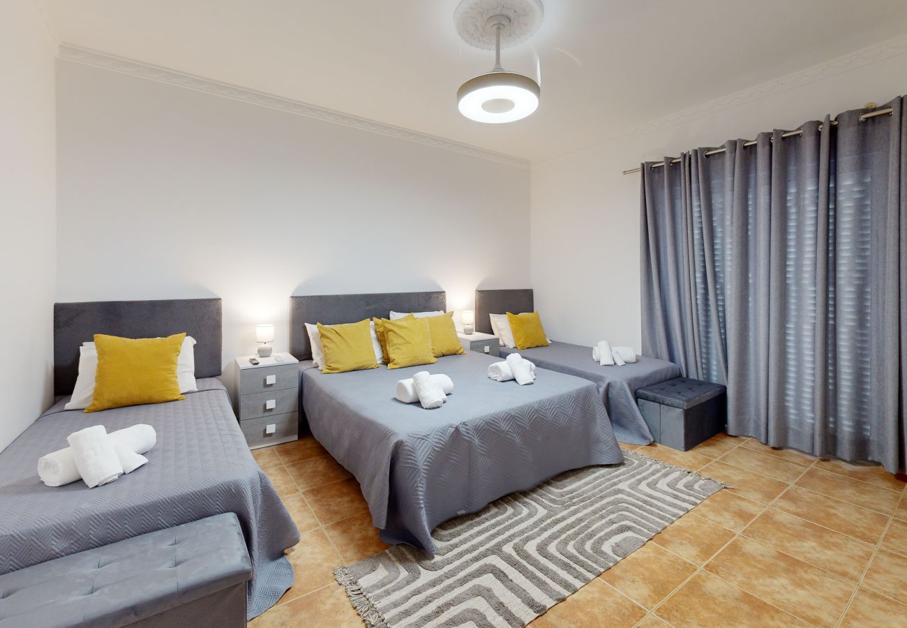 Farm stay in Guia - Quinta Casalinho - T2 Casalinho