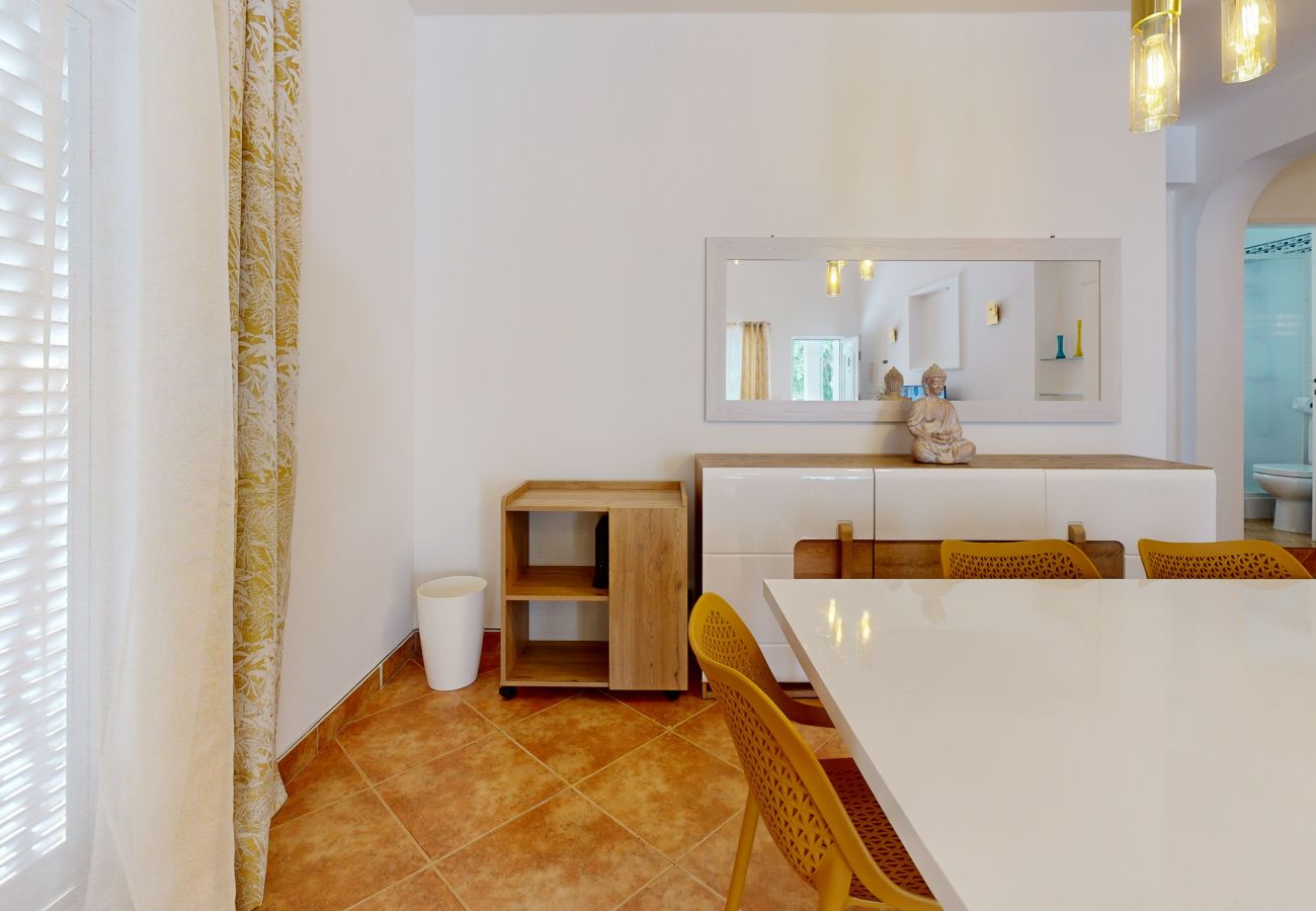 Farm stay in Guia - Quinta Casalinho - T2 Casalinho