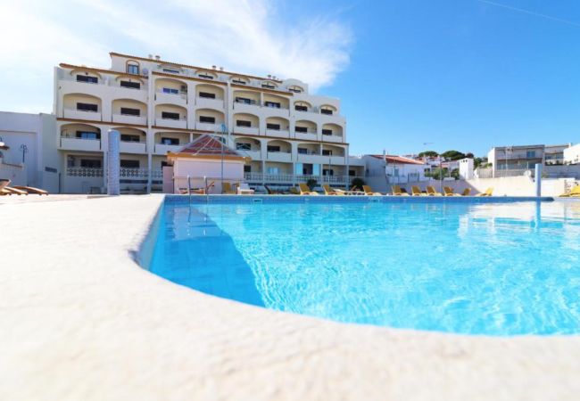 Apartment in Albufeira - Apartamento Studio dos Golfinhos  Apartment in Albufeira - Apartamento Studio dos Golfinhos