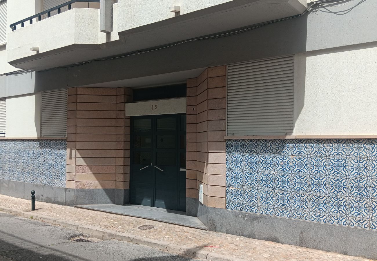 Apartment in Armação de Pêra - Apartamento T1 Armação de Pera 350m da Praia 2D